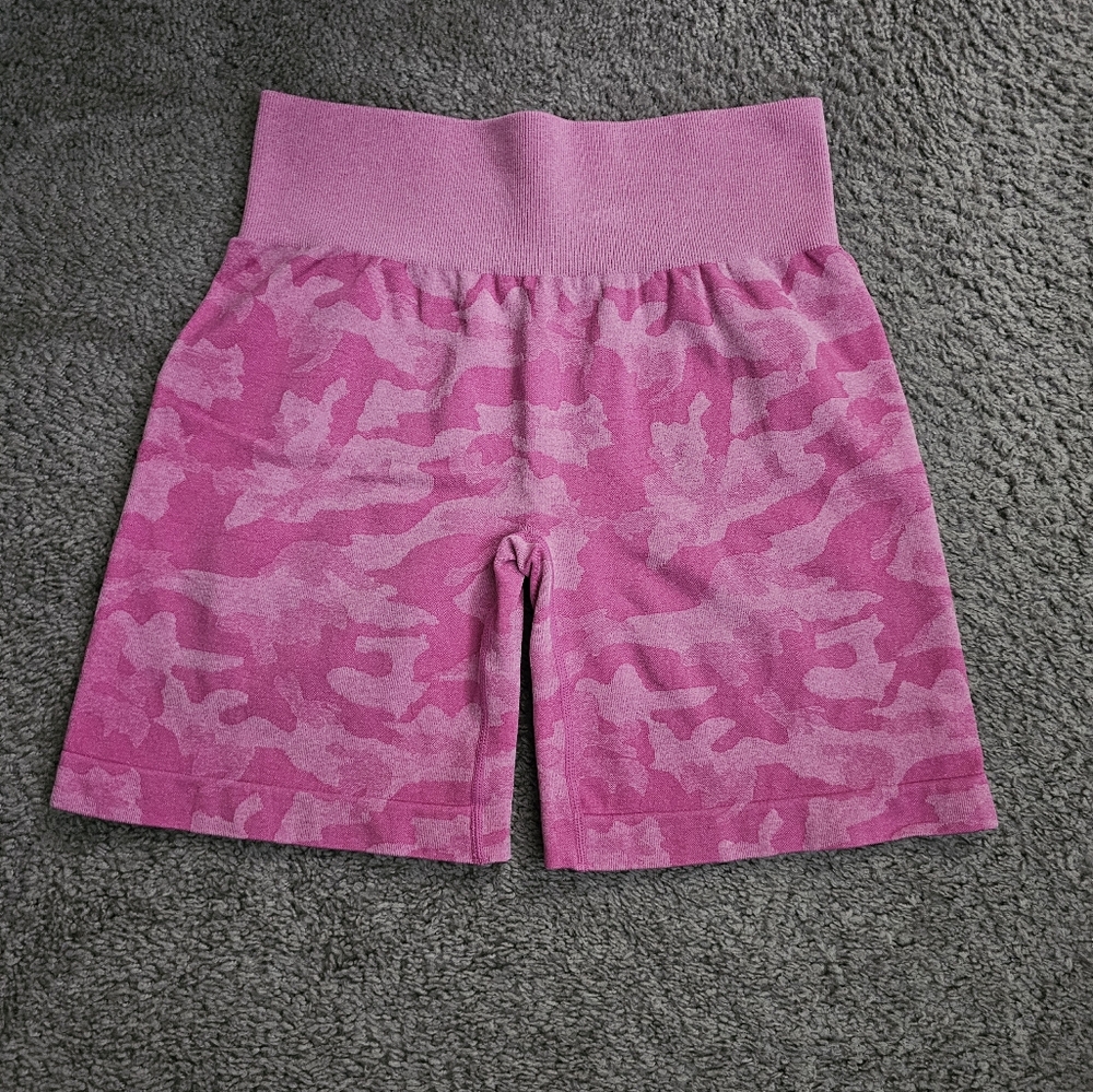NVGTN Camo Seamless Shorts